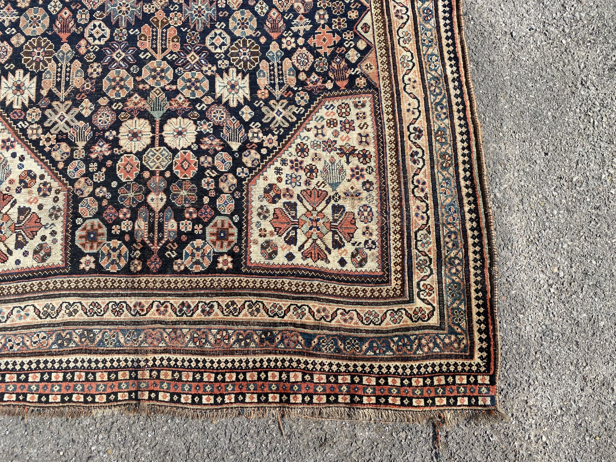 A Shirvan rug, 190 x 150cm